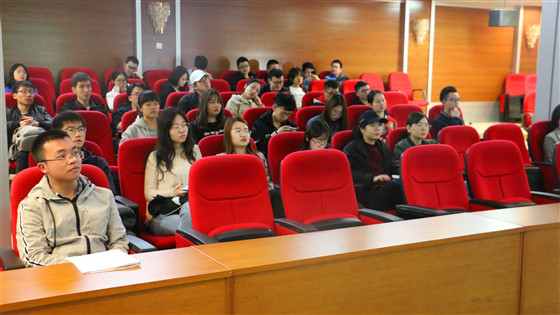 d7ed94b62e4f7ae47afbb8a730a6ca5c.jpg 能环学生集体观看_副本.jpg