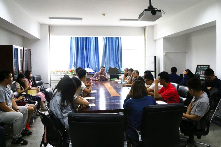 f5d41651c3d14a42262e1b52bf7eddc9.jpg 王义教授 (1).jpg
